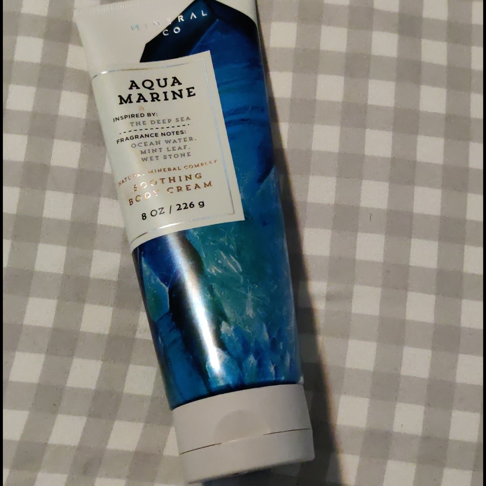 Bath and body works body cream